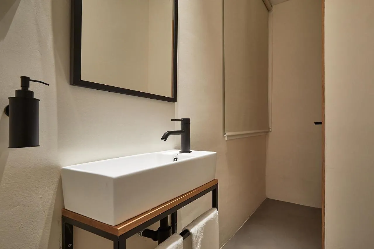 Ella Hostel Ramblas Barcelona