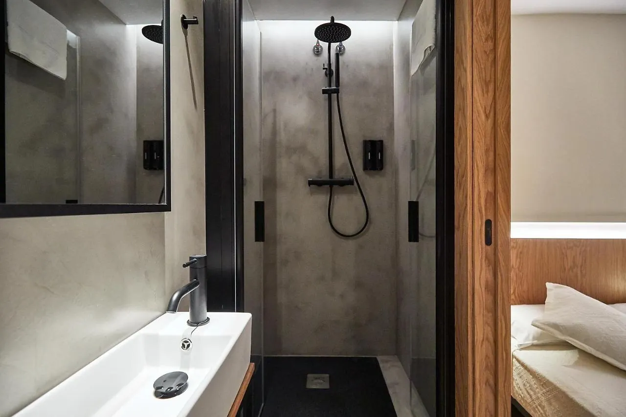 Ella Hostel Ramblas Барселона