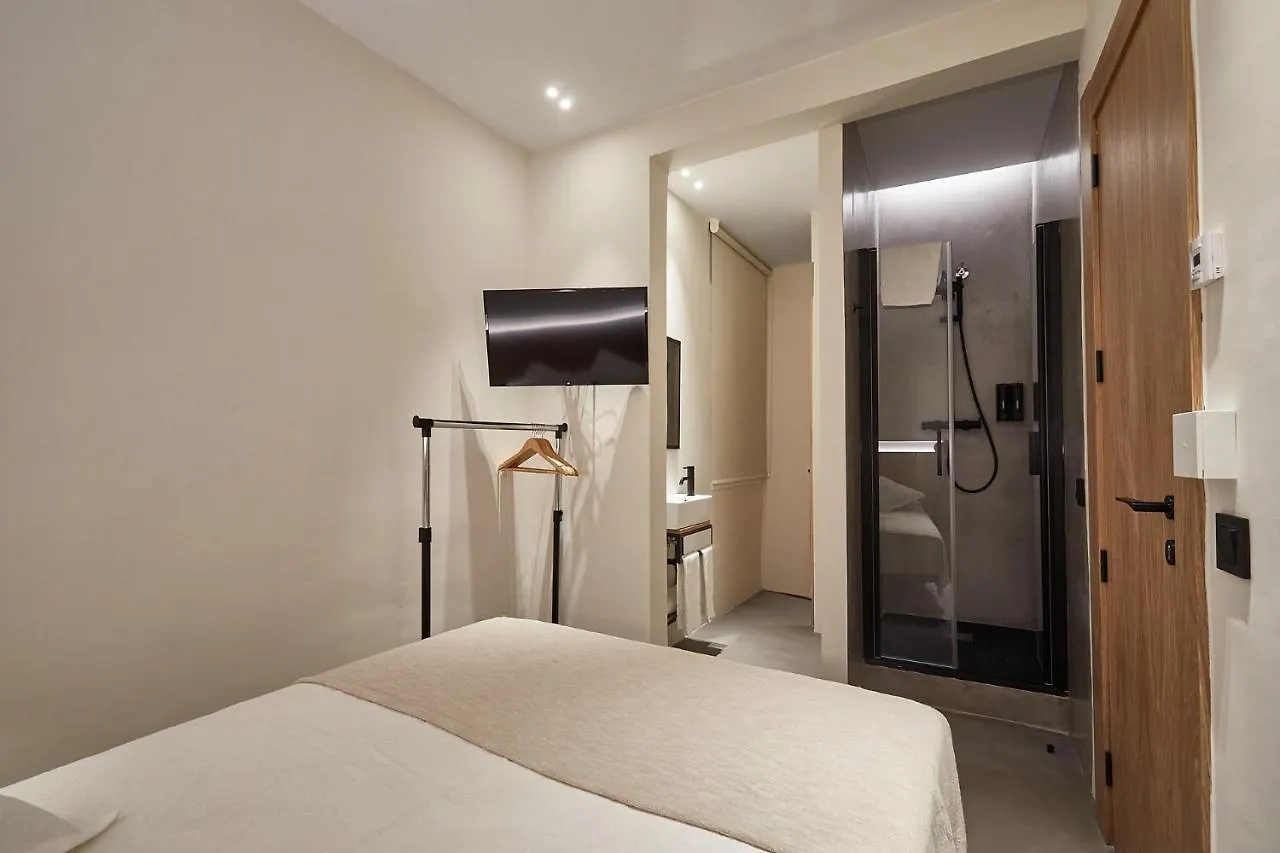 Ella Hostel Ramblas Барселона 0*,  Испания