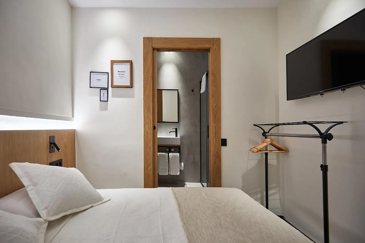 בית הארחה ברצלונה Ella Hostel Ramblas ספרד