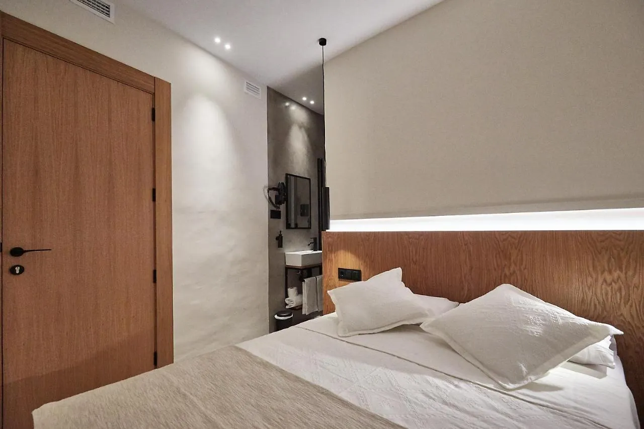 ברצלונה Ella Hostel Ramblas 0*,  ספרד