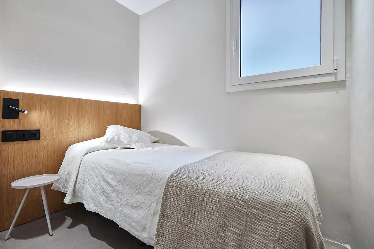 Ella Hostel Ramblas Барселона