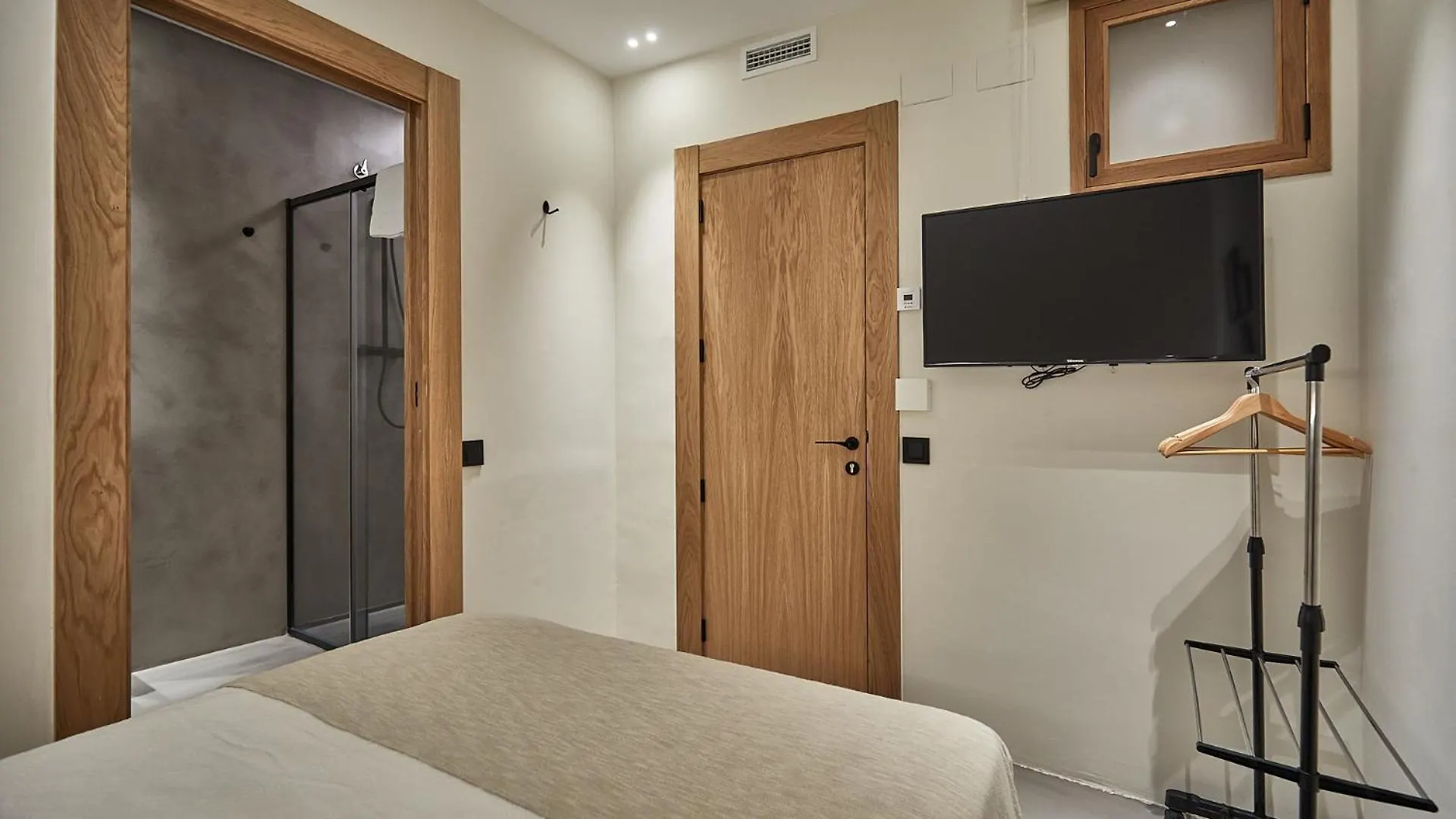 Гостевой дом Ella Hostel Ramblas Барселона